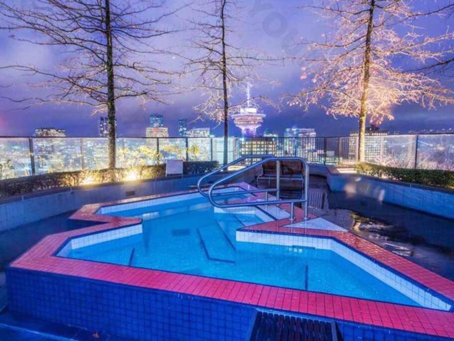 Central Luxury Apartment With Best City Views! Vancouver Exteriör bild