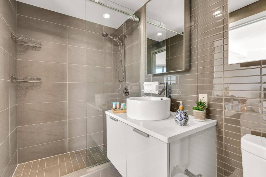 Central Luxury Apartment With Best City Views! Vancouver Exteriör bild